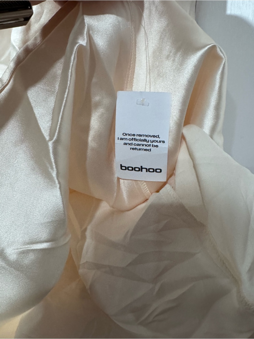 Boohoo Ivory Puff-Sleeve Mini Dress with Bow - Picture 4 of 6